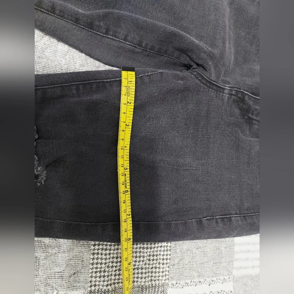 Guess jeans and shirt - Picture 12 of 15